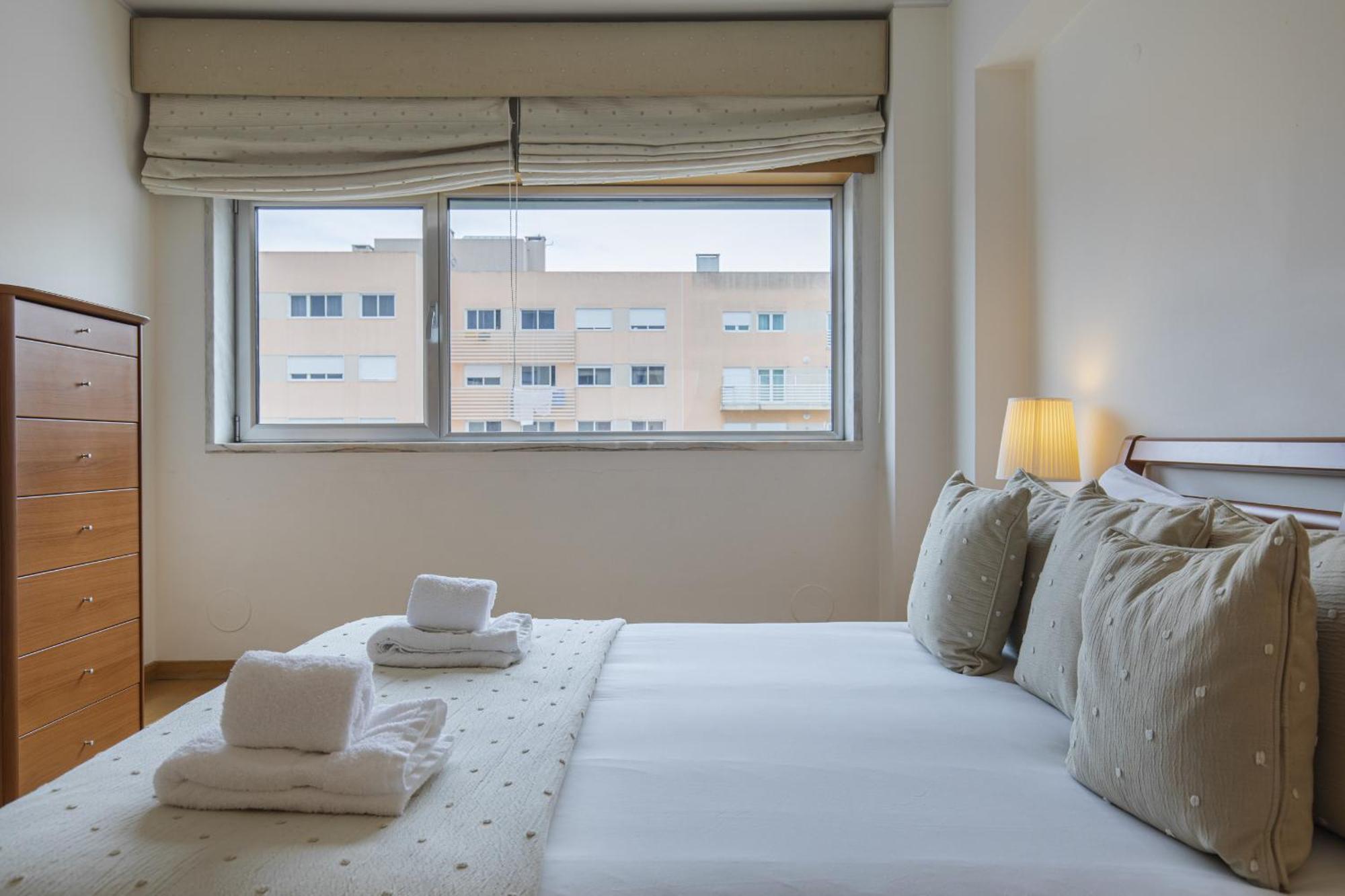 2 Bedroom Large Apartment By Innkeeper Lissabon Exterior foto